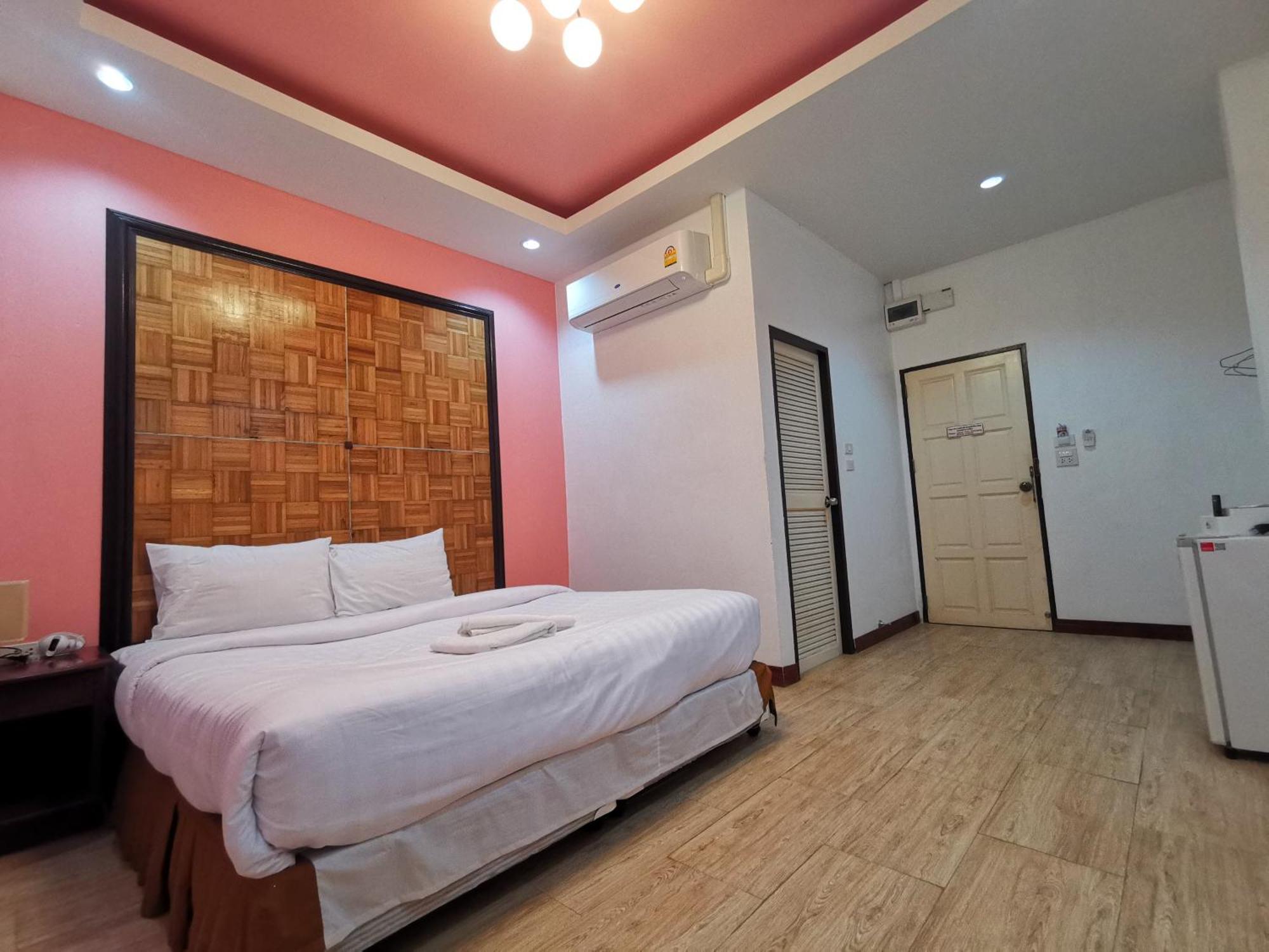 Kan Home Hotel Kanchanaburi Eksteriør billede