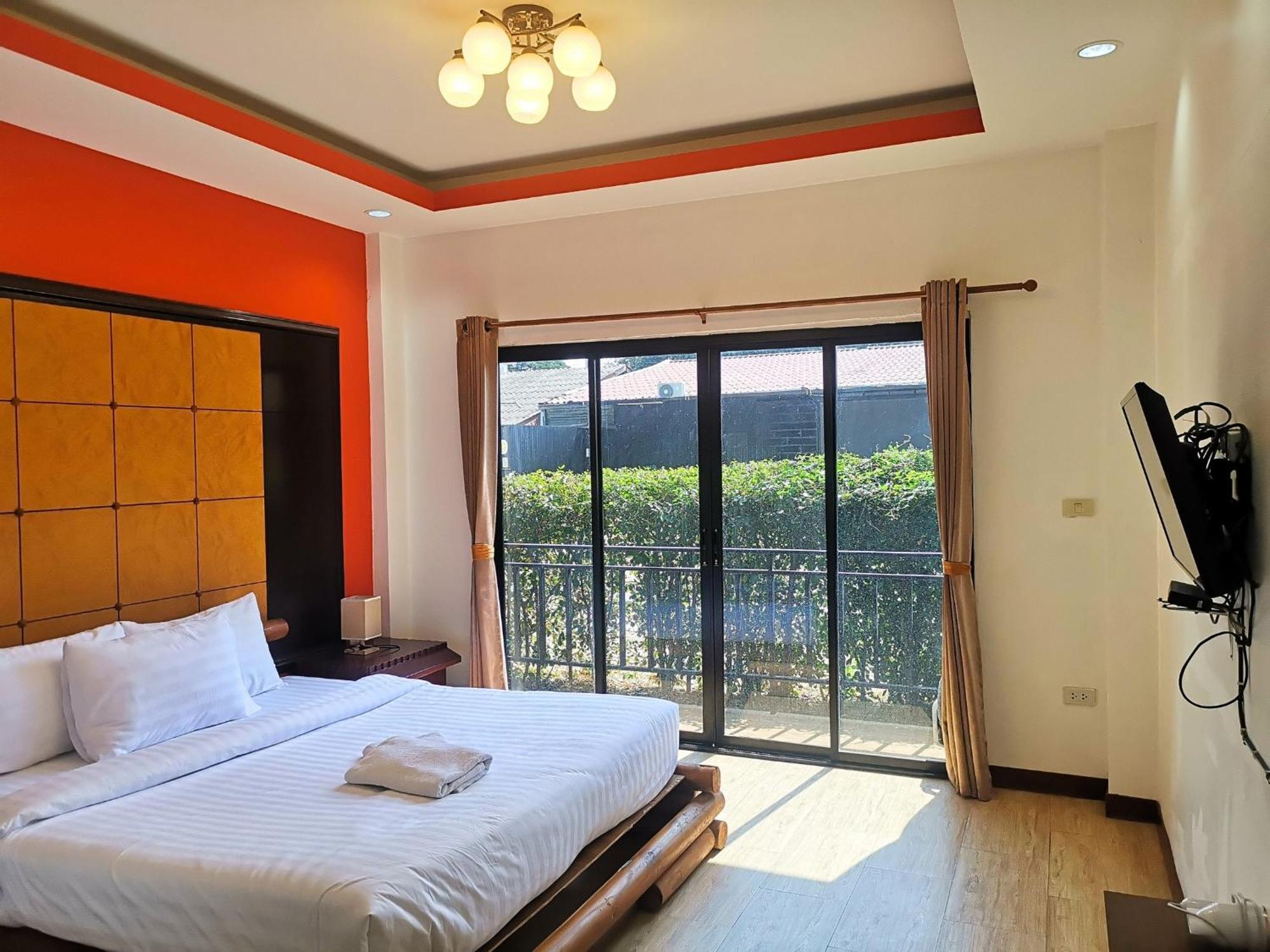 Kan Home Hotel Kanchanaburi Eksteriør billede