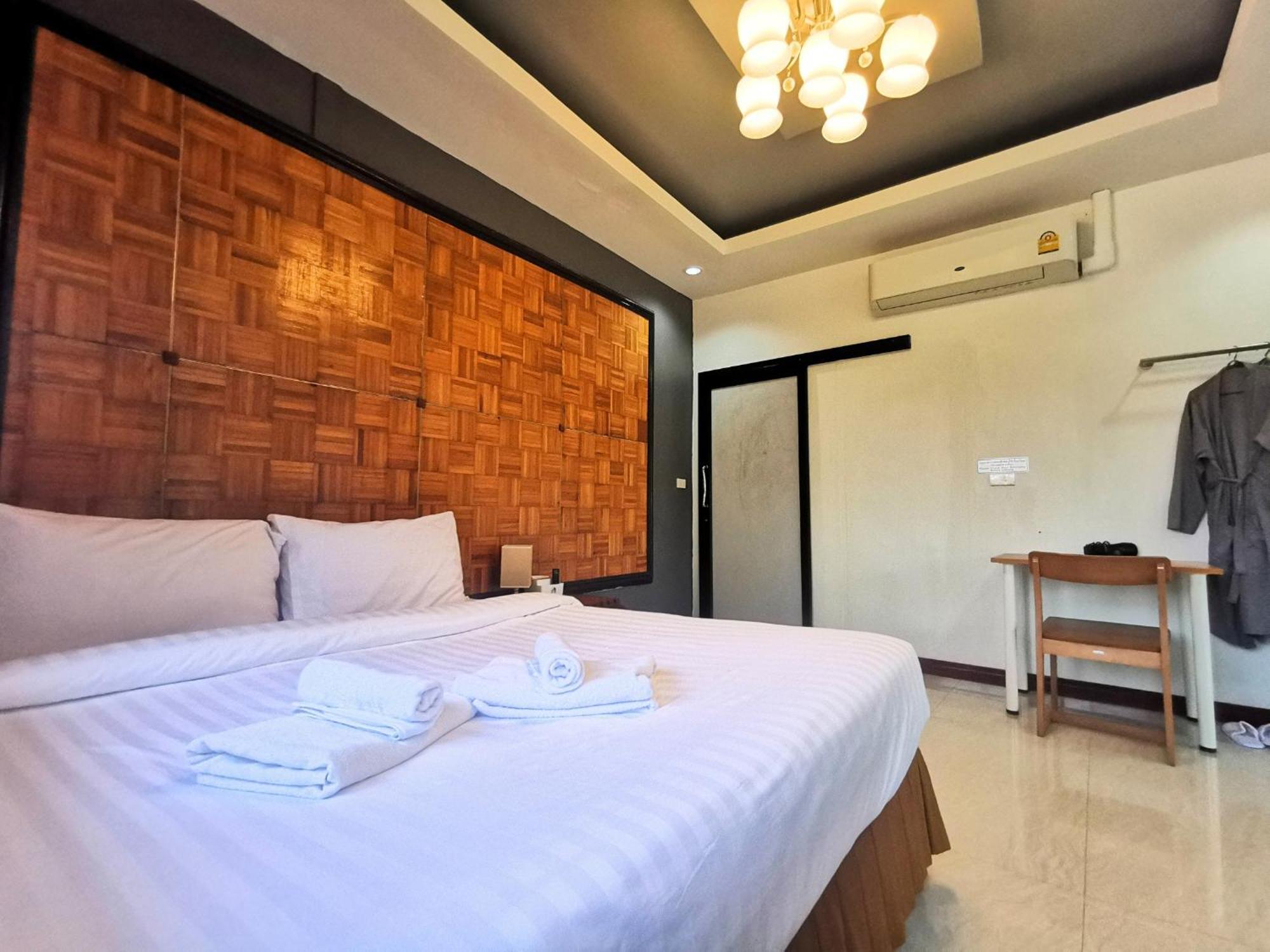 Kan Home Hotel Kanchanaburi Eksteriør billede