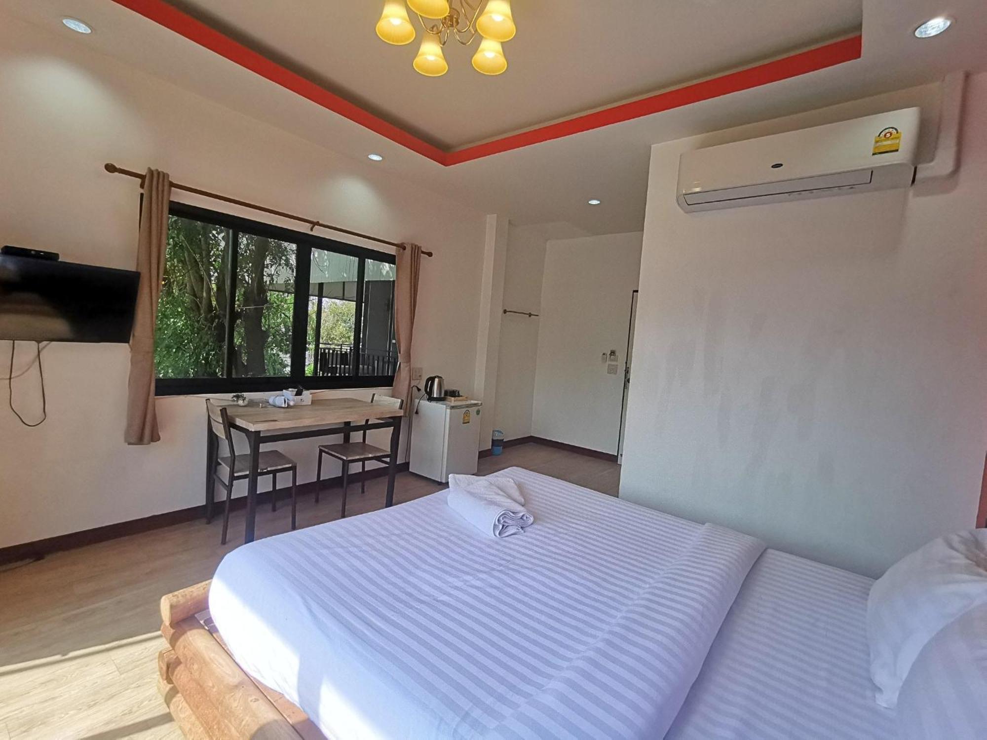 Kan Home Hotel Kanchanaburi Eksteriør billede