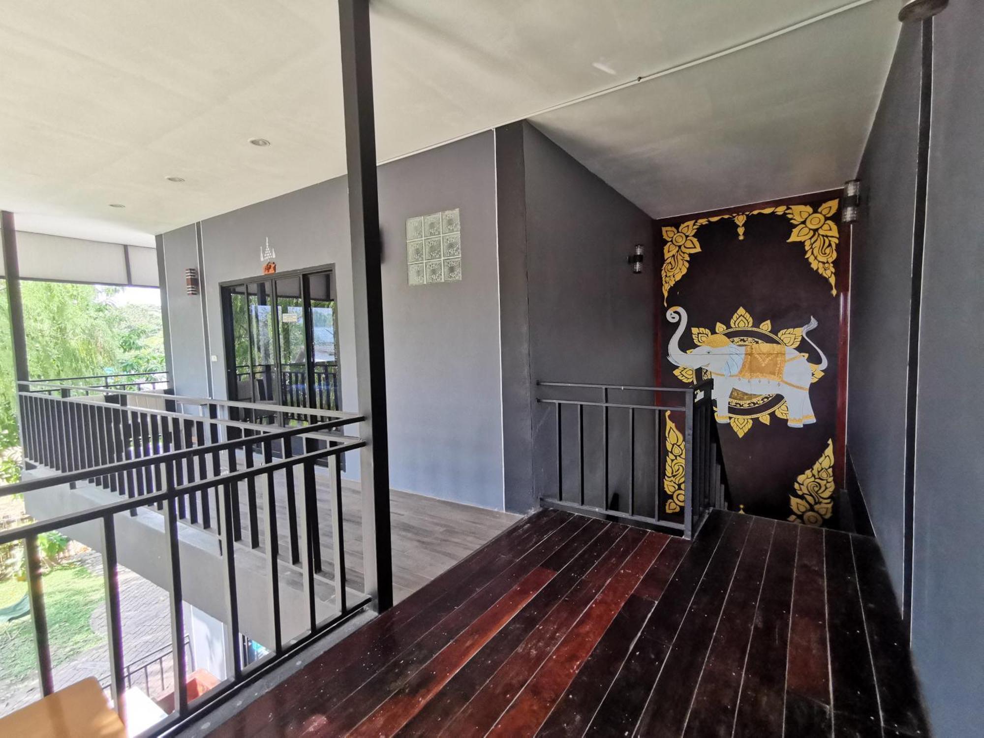 Kan Home Hotel Kanchanaburi Eksteriør billede